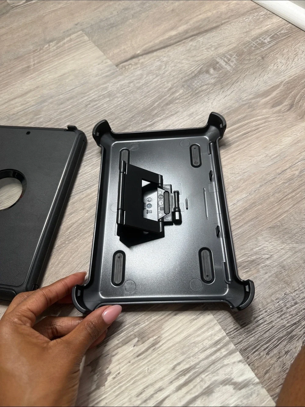 OtterBox Black Defender Protective for IPad mini (5th gen)